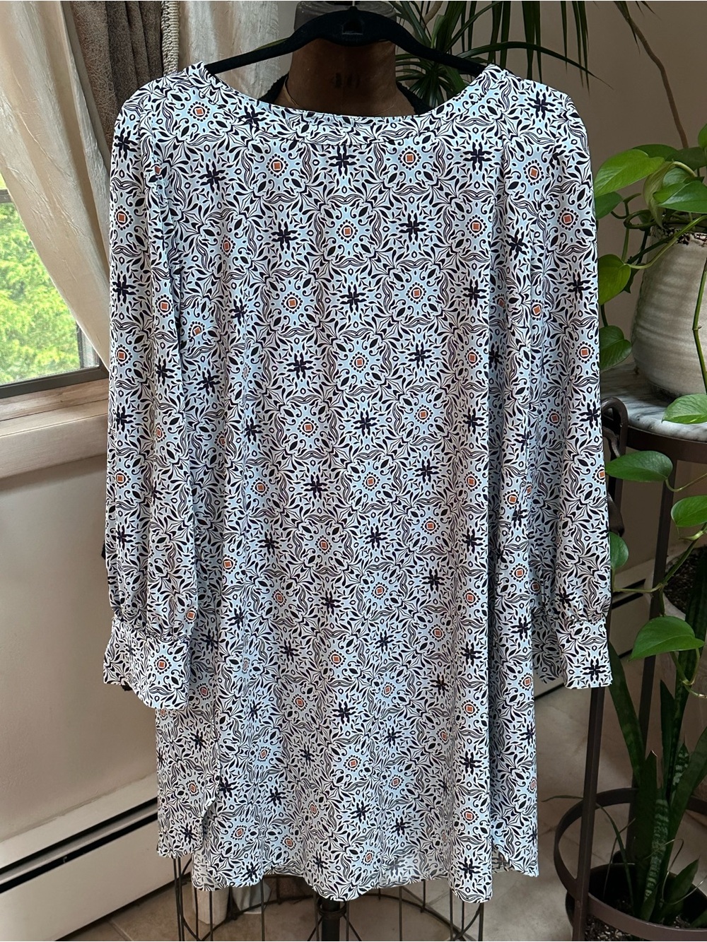 Mini dress size L blue and navy print comfy easy outfit